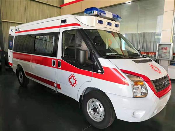 天柱县福特V362救护车